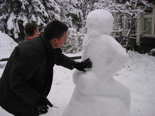 021182_Urs_mit_Schneefrau.jpg