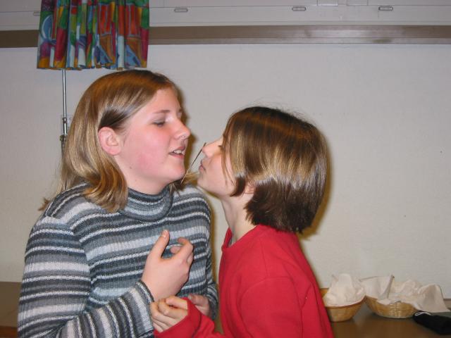 021511_Kartenuebergabe.jpg