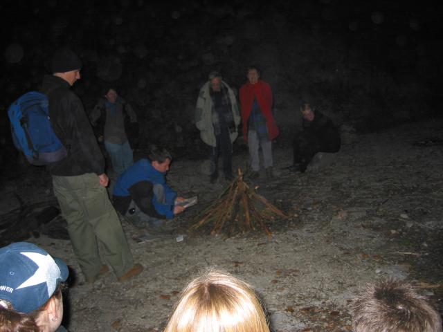 021674_Feuer_machen.jpg