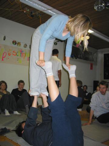 022217_Akrobatik.jpg