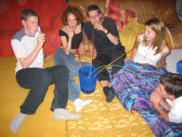 2677_Sangria_im_JG-Raum.jpg