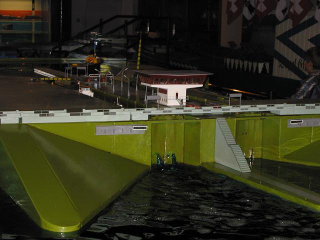 024357_Schleusenmodell.jpg
