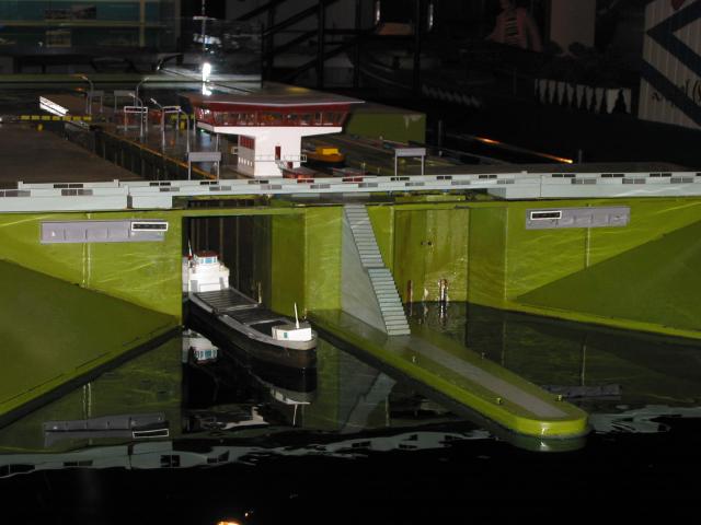 024358_Schleusenmodell.jpg