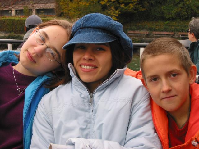 024510_Laura_Anja_Alex.jpg