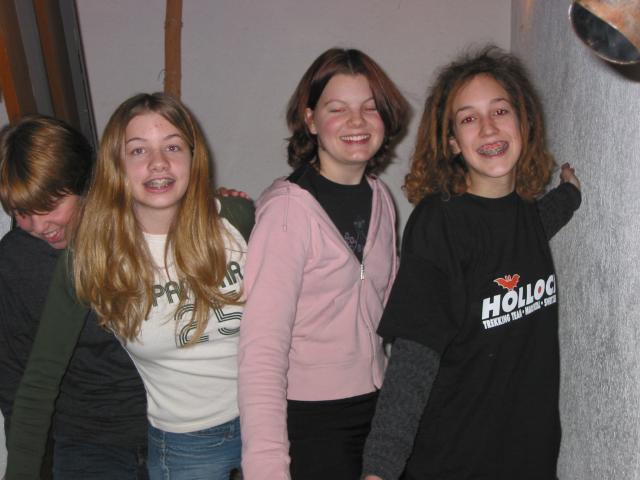 024841_Carol_Corinne_Maya.jpg