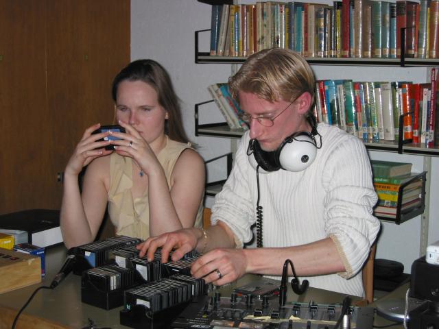 024909_DJs_Corinne_und_Sedi.jpg