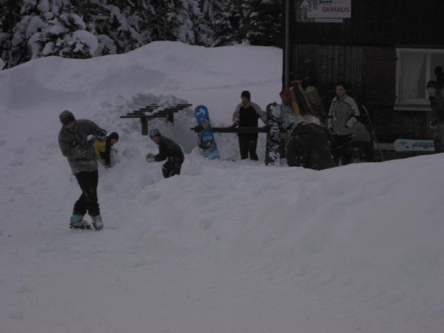 030819_Schneeballschlacht.jpg