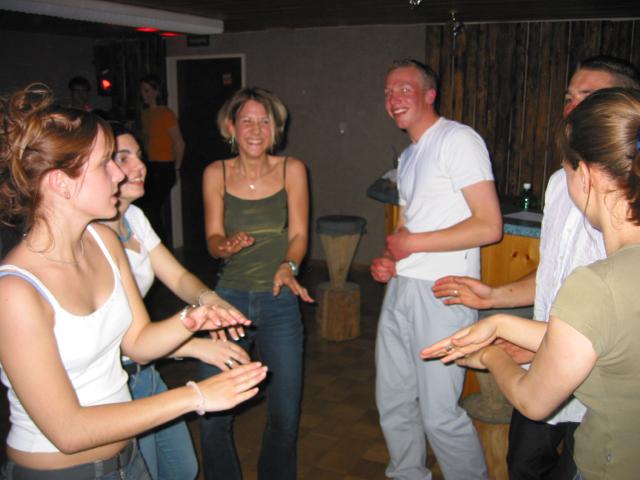 031477_Ketchup-Song.jpg