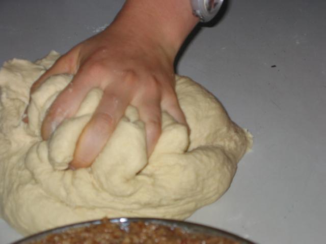 031727_Andrea_knetet_Teig.jpg