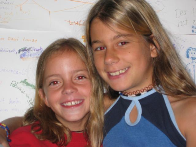 033007_Cecile_Nadia.jpg