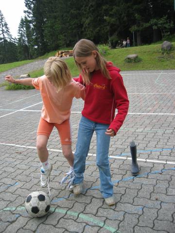 033020_Rebecca_Laura.jpg