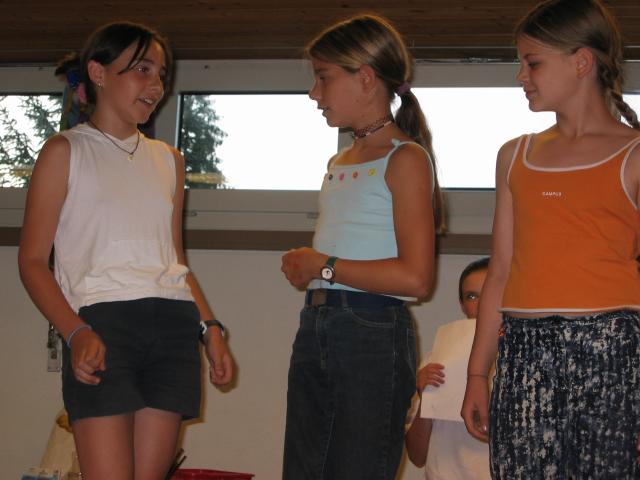 033076_Sprung_vom_Haus.jpg