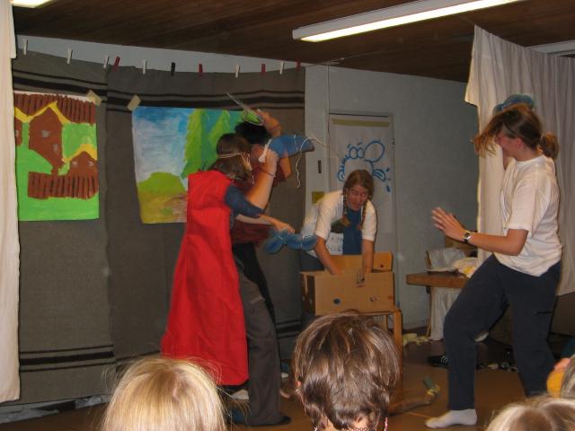 033204_Schlaegerei_Fische.jpg
