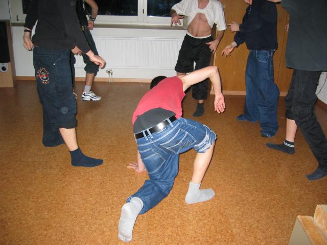 034370_Breakdance.jpg