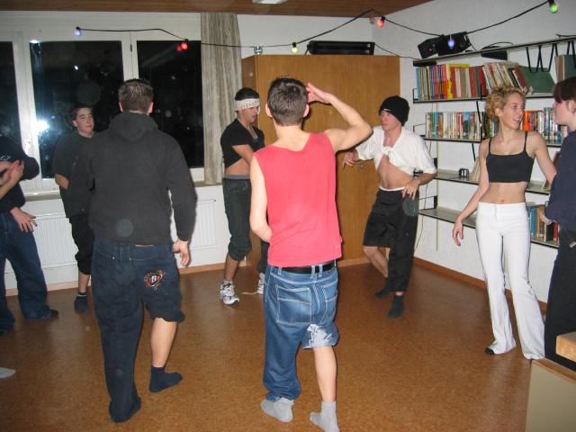034400_Hip-Hoppers.jpg