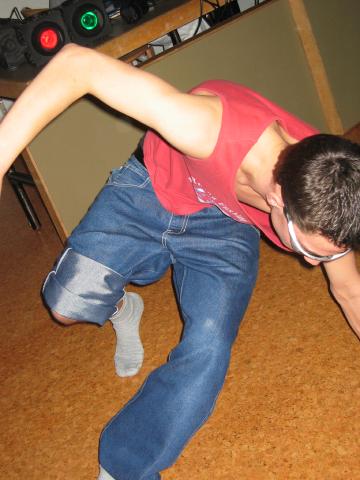 034421_Breakdance.jpg