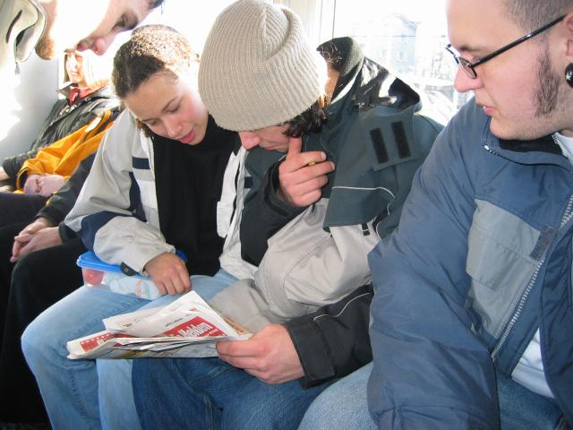 040251_Kreuzwotraetsel_loesen.jpg