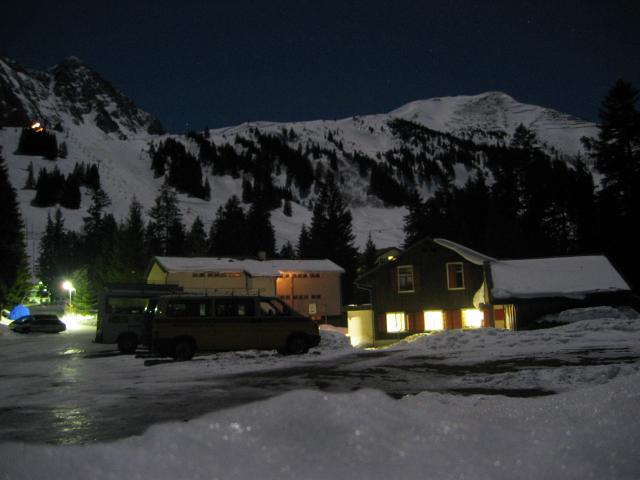 040482_Alphogler_by_night.jpg