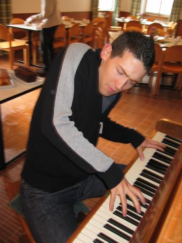041616_enthusiatischer_Pianist.jpg