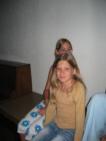 043416_Sabrina_Sarah.jpg
