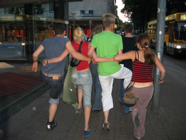 044188_Dancing_People.jpg
