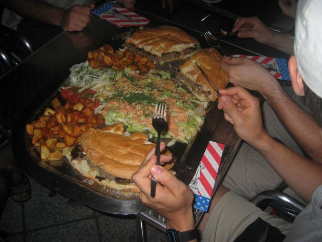 044483_Menue_fuer_drei.jpg