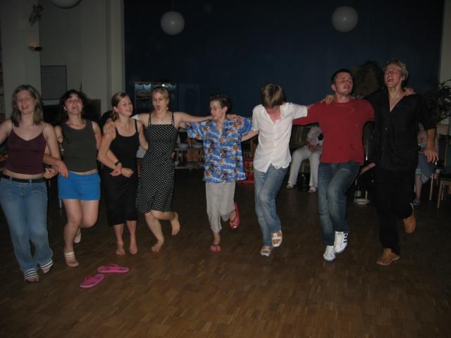 044956_CanCan.jpg