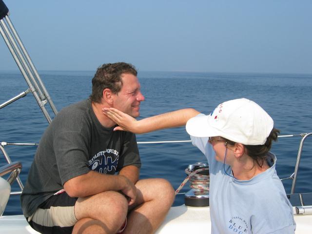046091_Sonnencreme_einstreichen.jpg