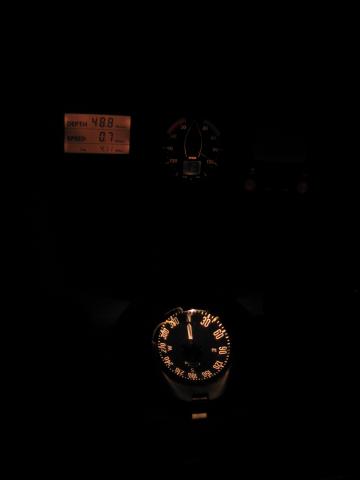 046194_Armaturen_bei_Nacht.jpg