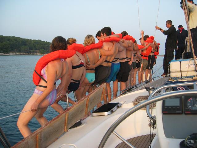 046319_ueber_der_Reling.jpg