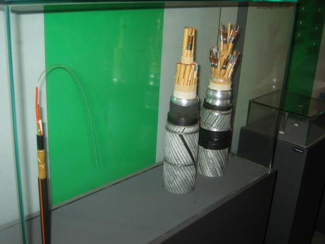 046869_Kabel_neu_und_alt.jpg