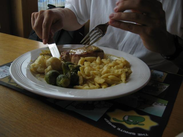 047004_Danis_Essen.jpg