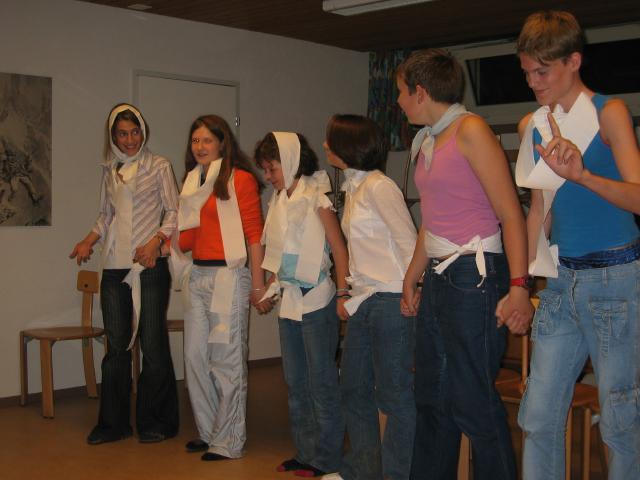 048409_WC-Dancers.jpg