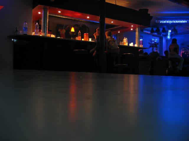 047813_Bar.jpg