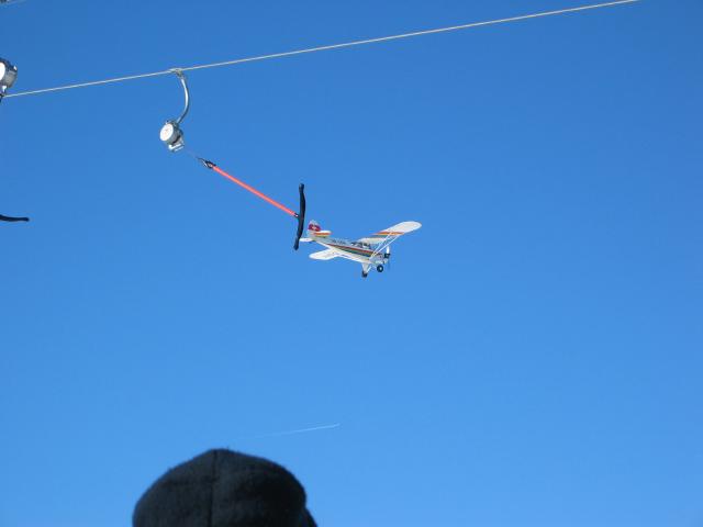 049425_oops_Tiefflieger.jpg