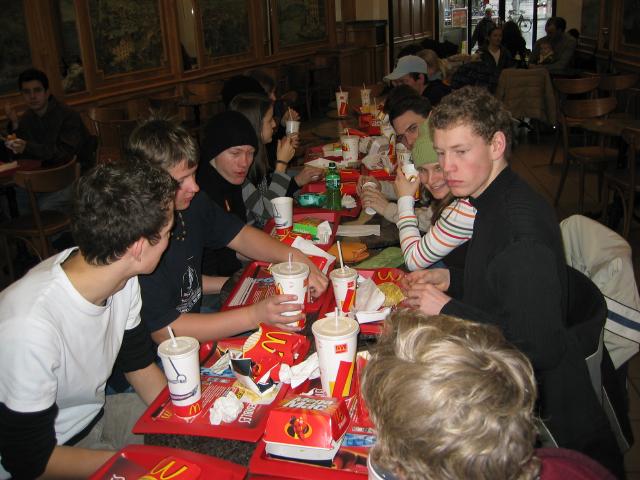 049752_im_McDonalds.jpg