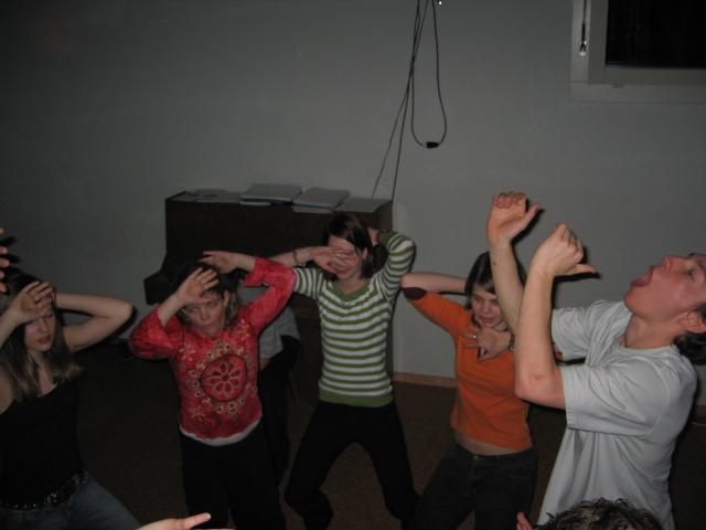 050525_Ketchup-Song.jpg