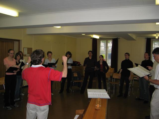 051652_Swinging_Chrikas.jpg