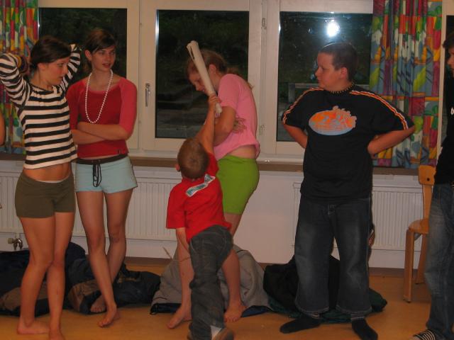 052443_Tibor_schlaegt_zu.jpg