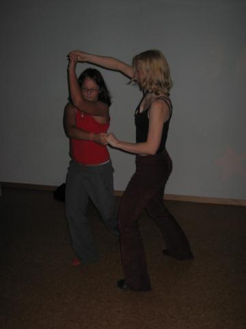 052504_Vivian_Andrea.jpg