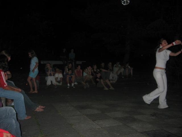 052920_erschoepfte_Taenzer.jpg