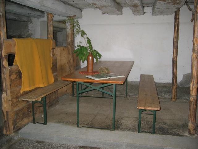 053118_Esstisch.jpg