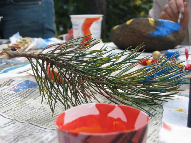 053509_bunter_Foehrenzweig.jpg