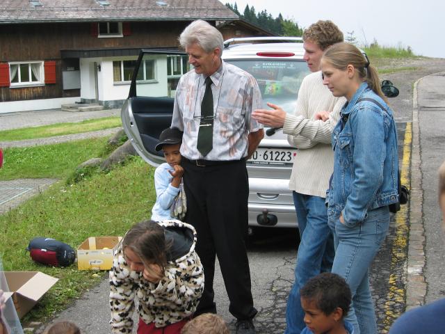 053874_warten_auf_Hausabgabe.jpg