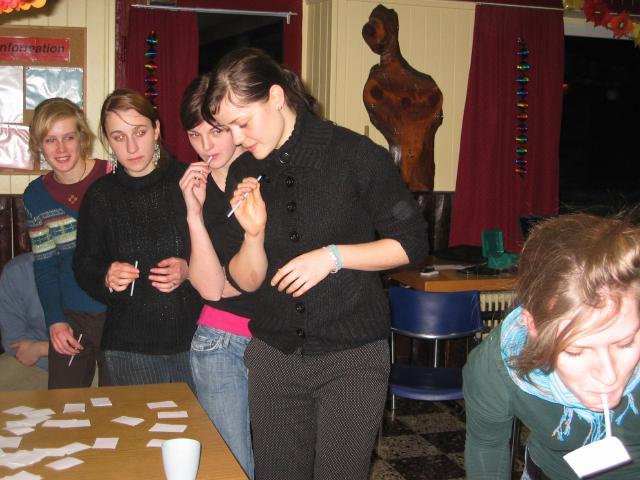 055476_Zettel_ansaugen.jpg