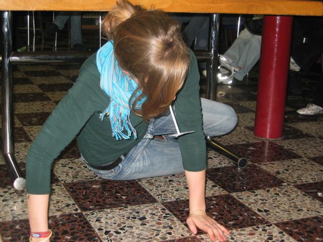 055485_Zettel_ansaugen.jpg