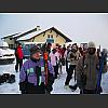 054938_auf_Skibus_warten.jpg