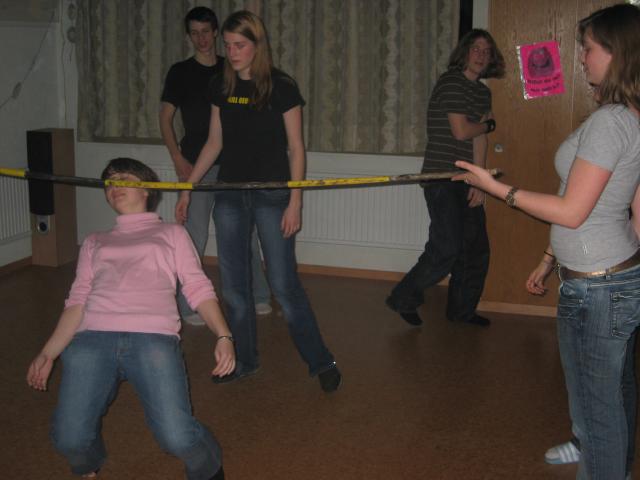 064008_Limbo_Laura.jpg