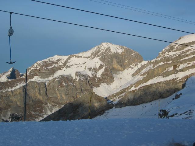 064073_.jpg