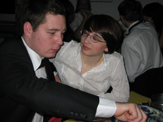 064105_Thomas_Laura.jpg